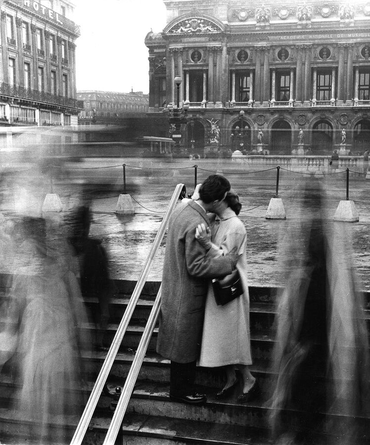 Les amoureux du métro Opéra, 1950